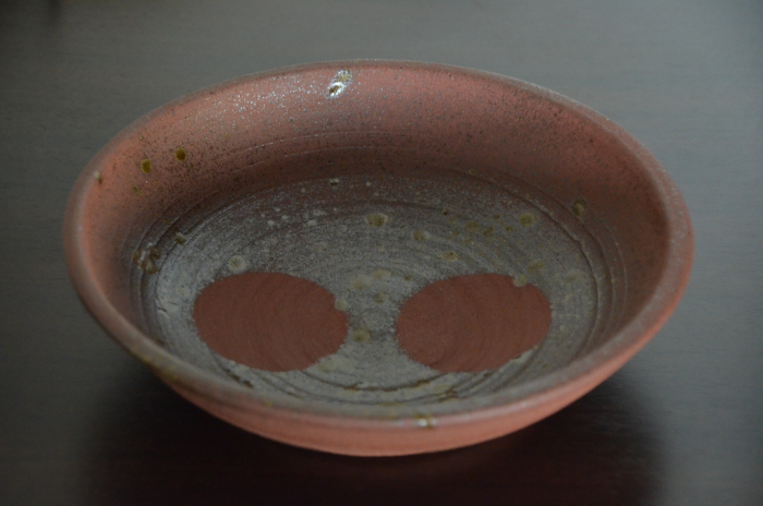 赤土焼き締めの大皿 – IOKA Studio